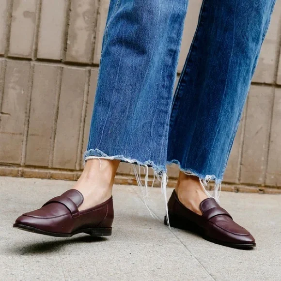 Margaux 40 Andie Burgundy Loafers - Picture 2 of 12